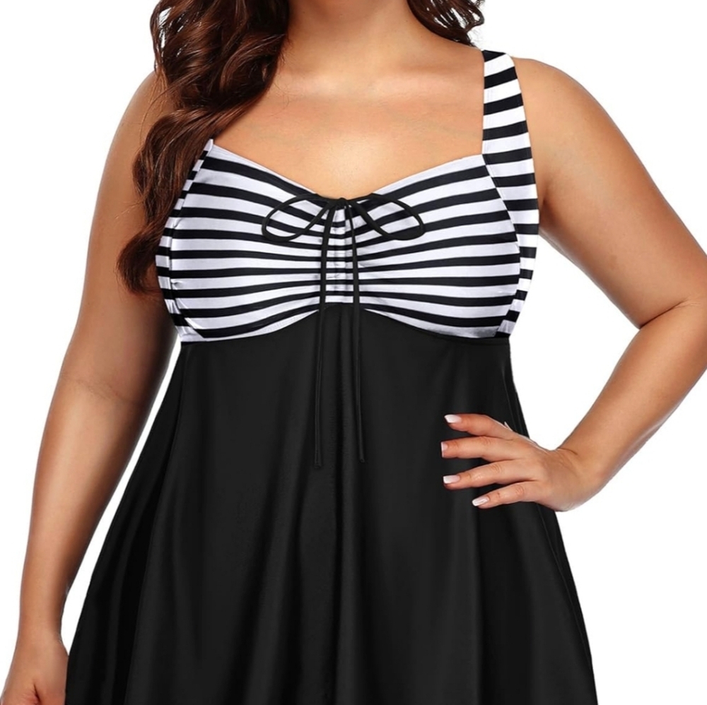 Younique Vintage Style Black & White Striped Cinched Flowy Tankini Top 16W #